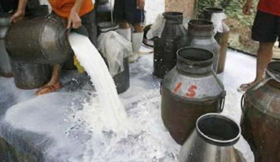 Punjab Food Authority Raid On A Fake Milk Manufacturing Factory In Okara