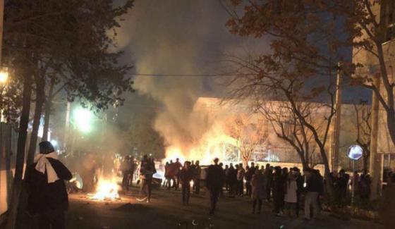 Protesters In Tehran Hits 6including 3 Policemen With Bus 300 Arrests At Sufi Protest