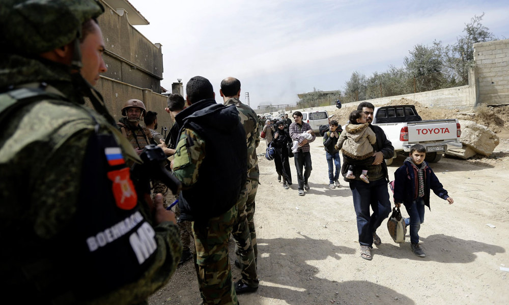 شامی فوج کامشرقی غوطہ کے ستر فیصد حصے پر قبضہ،ہزاروں افراد کا انخلا