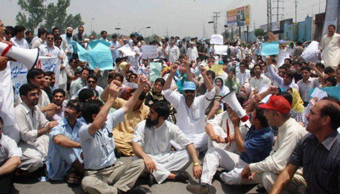 کوئٹہ ،مطالبات کی عدم منظوری ، ڈاکٹرز کا احتجاج جاری