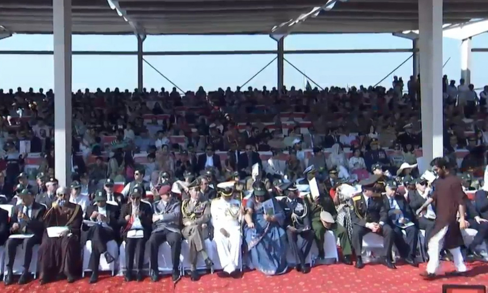 اسلام آباد: یوم پاکستان کی مرکزی تقریب میں مسلح افواج کی شاندار پریڈ