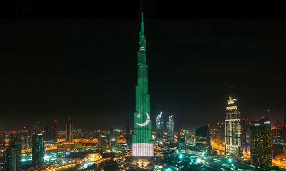 دبئی، ابوظبی ،ترکی کی عمارتیں پاکستانی پرچم میں تبدیل