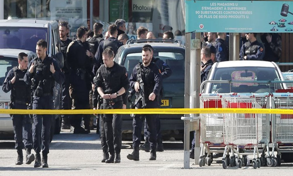 فرانس:سپر مارکیٹ حملے میں زخمی پولیس اہلکار ہلاک