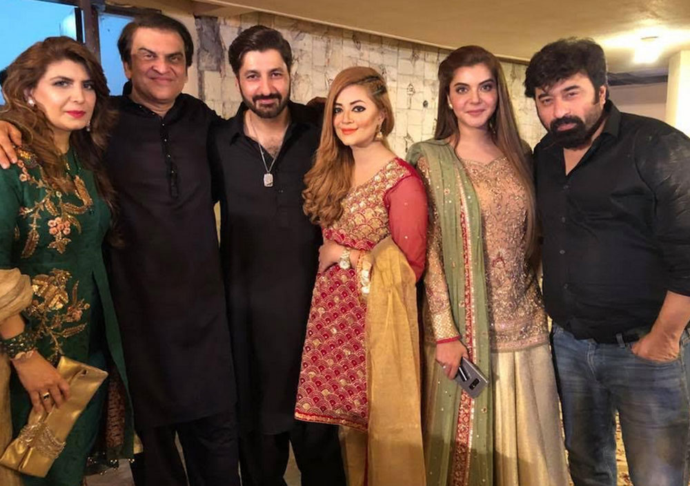  خانی کے ہیرو فیروز خان کو دُلہنیا مل گئی