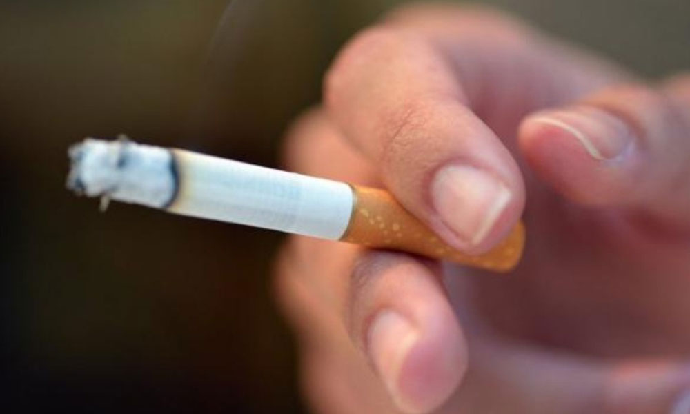 قانون سازی کےباوجودبچوں کو سگریٹ کی فروخت جا ری