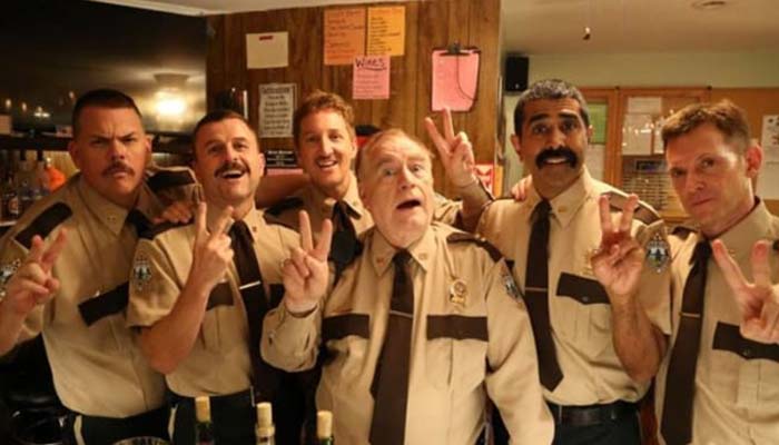 ہالی وڈ فلم ’سوپر ٹروپر‘ 2کانیا ٹریلر جاری