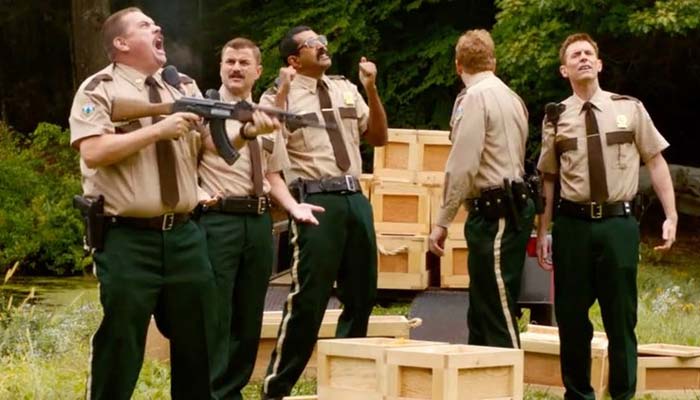 ہالی وڈ فلم ’سوپر ٹروپر‘ 2کانیا ٹریلر جاری