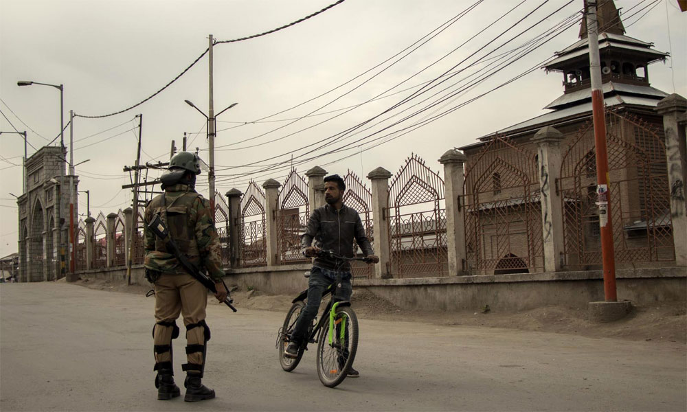 مقبوضہ کشمیر،پلواما میں بھارتی فوج کی فائرنگ سے نوجوان شہید