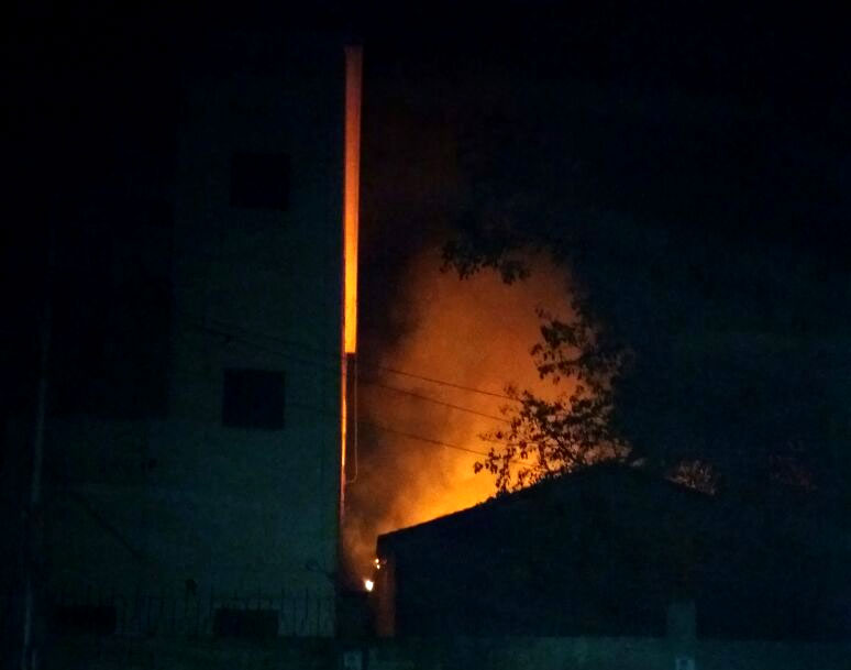 کراچی سٹی کورٹ کے مال خانے میں آتشزدگی، دھماکوں کی آوازیں