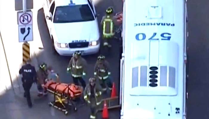 ٹورنٹو میں وین کی ٹکر سے 10 راہ گیر زخمی