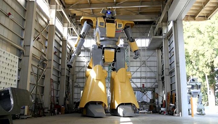 جاپان میں30فٹ اونچا دلچسپ انسانی روبوٹ تیار