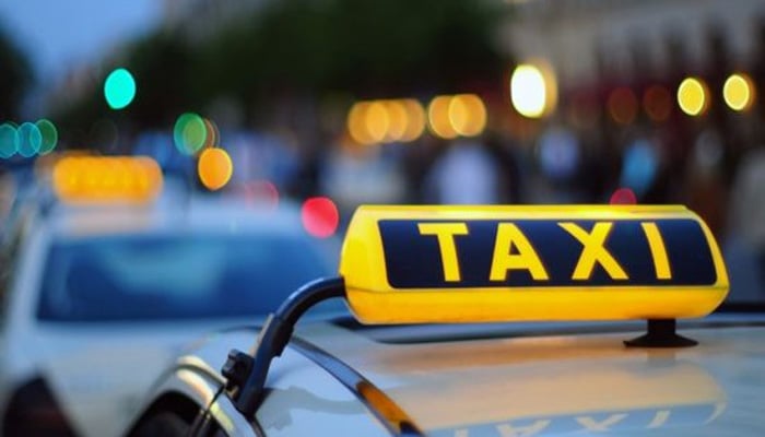 پاکستانی ڈرائیور کی آن لائن ٹیکسی سروس کے خلاف بڑی کامیابی
