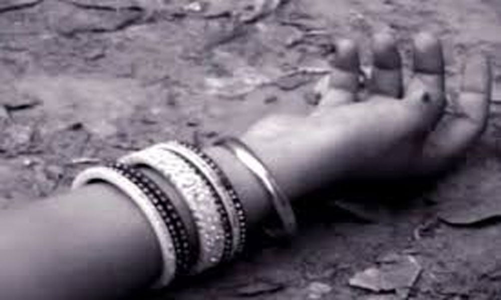 شکار پور:شوہر کے ہاتھوں بیوی سمیت 2 افراد کا قتل