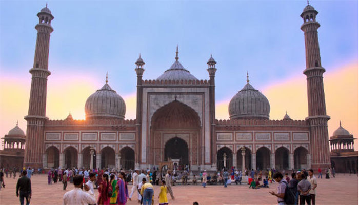 جامع مسجد دہلی کے شاہی امام نے بیٹے کو جانشیں مقرر کرلیا
