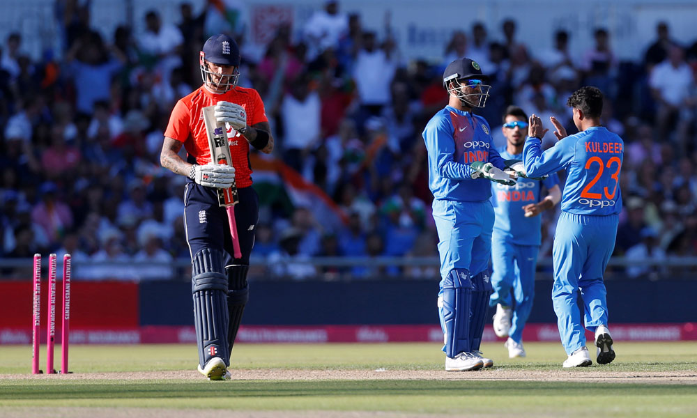 پہلا ٹی 20: بھارت نے انگلینڈ کو 8 وکٹوں سے ہرادیا