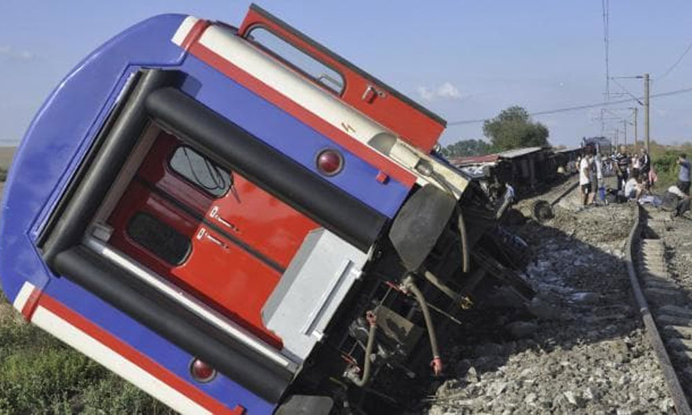 ترکی ٹرین حادثہ میں 24 افراد ہلاک 