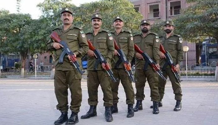 نواز شریف کی واپسی؛ لاہور پولیس کا سیکورٹی پلان تیار
