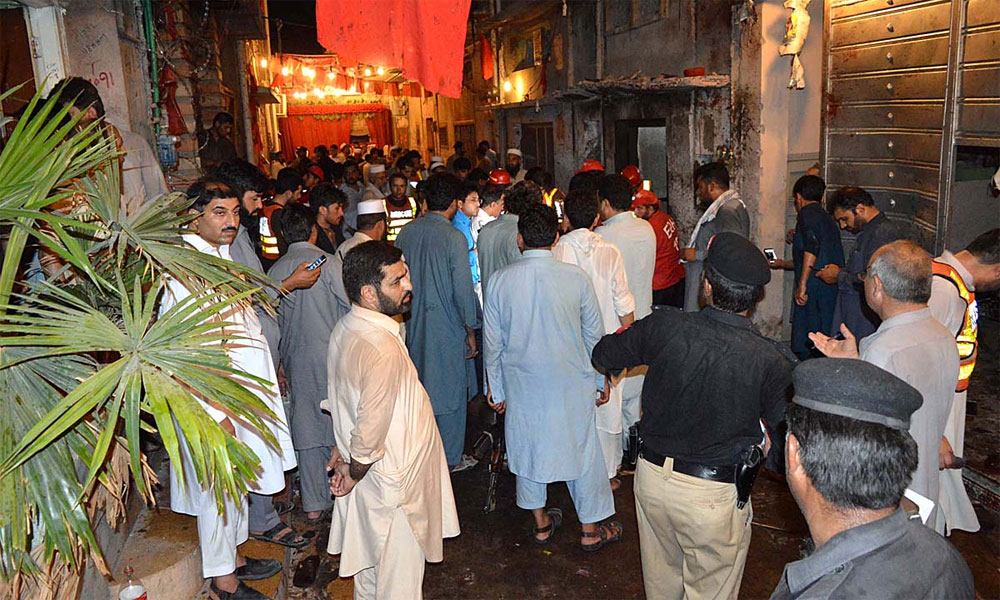 پشاور: خودکش دھماکےمیں جاں بحق افراد کی تعداد 20 ہوگئی