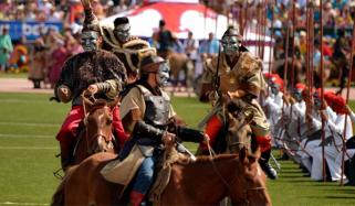 منگولیا ، چنگیز خان کی فتوحات کی یاد میں روایتی فیسٹیول