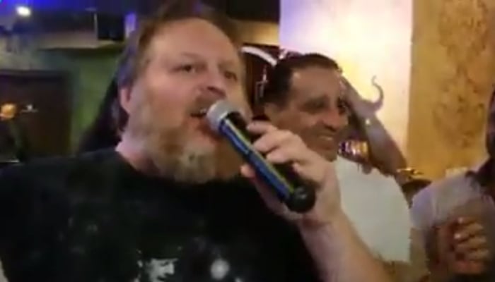 امریکی گلوکار کا پاکستان سے محبت کا انوکھا اظہار