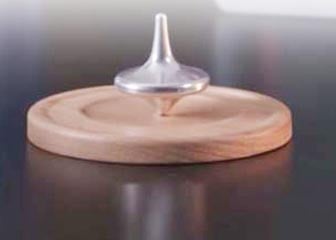 ’’لمبو‘‘ 27 گھنٹوں تک مسلسل گھومنے والا برقی لٹو