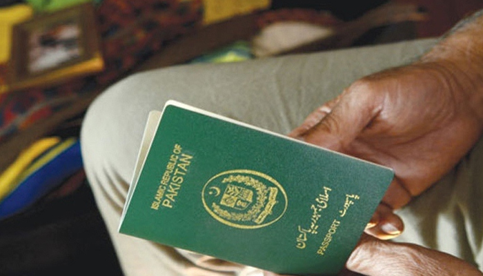  اوورسیز پاکستانیوں کو ووٹ کا حق مل گیا