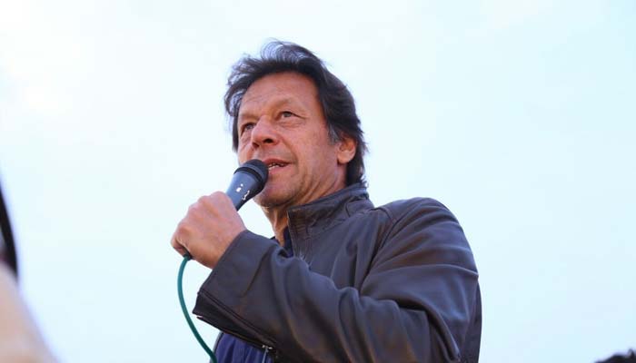 عمران خان کوسیاسی رہنمائوں و کرکٹرز کی جانب سے تہنیتی پیغامات 