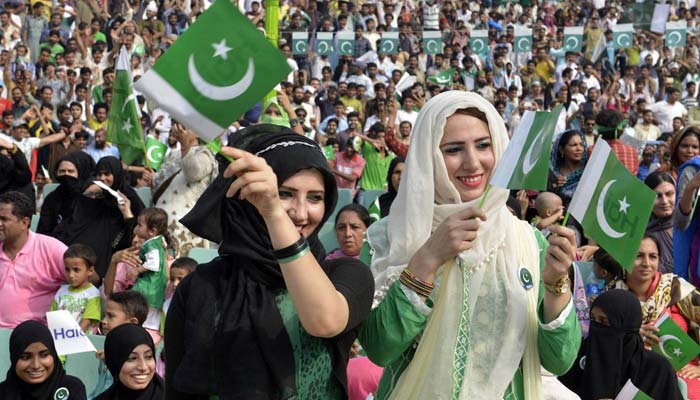 پاکستان کا قومی ترانہ کیسے بنا 