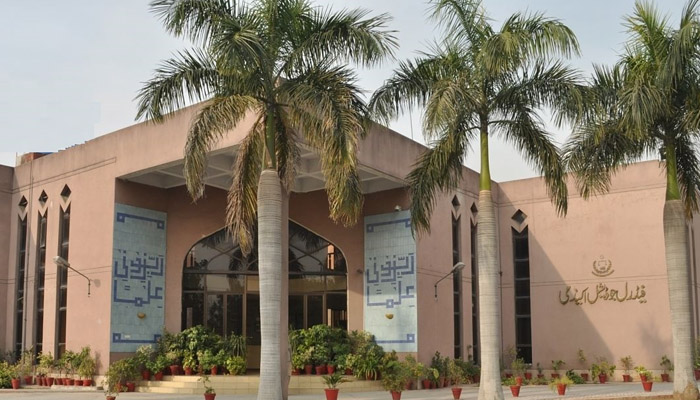 Ù†ÙˆØ§Ø² Ø´Ø±ÛŒÙ Ú©Û’ ÙˆÚ©ÛŒÙ„ Ø§ÙˆØ± ÙˆØ§Ø¬Ø¯ Ø¶ÛŒØ§ Ú©Û’ Ø¯Ø±Ù…ÛŒØ§Ù† Ø³Ø®Øª Ø¬Ù…Ù„ÙˆÚº Ú©Ø§ ØªØ¨Ø§Ø¯Ù„Û