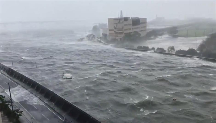جاپان: طوفان جیبی نے تباہی مچادی ،حادثات میں6 افراد ہلاک