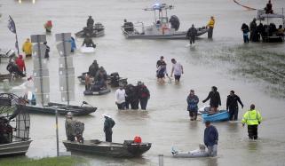 جاپان میں ایئرپورٹ پر کشتیاں کیوں چلنے لگیں؟