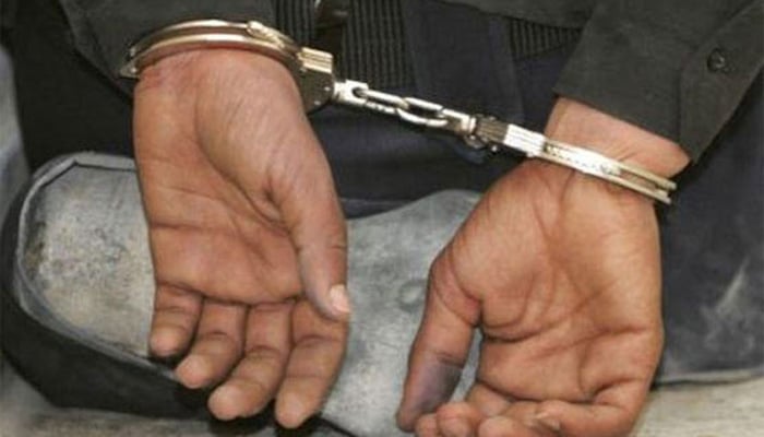 کراچی و بلوچستان میں پولیس کارروائی ،داعش کے 3 اغوا کار گرفتار