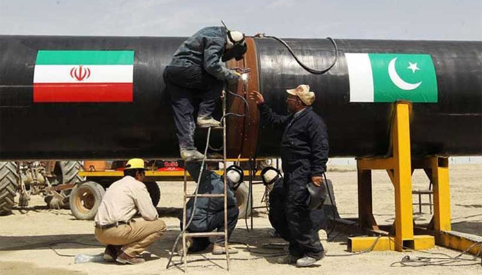 ’پاک ایران گیس پائپ لائن کی تکمیل کیلئے پر عزم ہیں‘