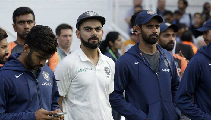انگلینڈ سے شکست کے بعد بھارتی ٹیم تنقید کی زد میں 