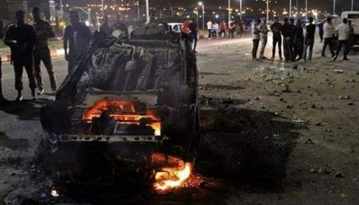 ایران: مسافر بس اور فیول ٹینکر کے درمیان تصادم، 19 افراد ہلاک