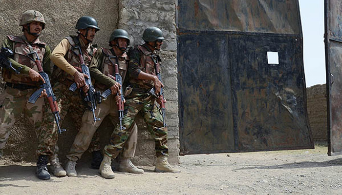 وزیرستان میں آپریشن،7 فوجی شہید ،9 دہشت گرد ہلاک 