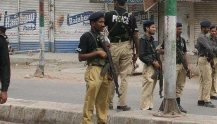 کراچی: مختلف علاقوں میں پولیس کی کارروائیاں