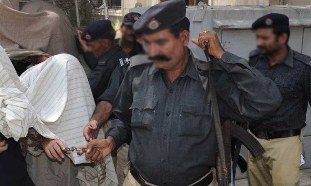 کراچی: سیاسی جماعت کے ٹارگٹ کلر سمیت 4 ملزمان گرفتار