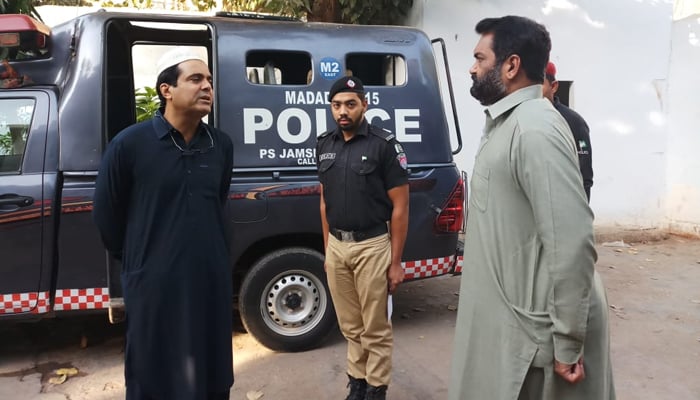 کراچی، اچھی کارکردگی پر پولیس ملازمین کو انعامات