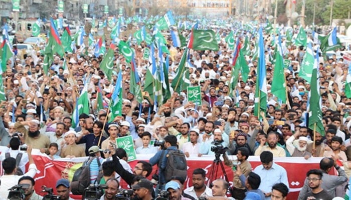 پاکستان کے لوگوں میں عشق مصطفی زندہ ہے، سراج الحق 