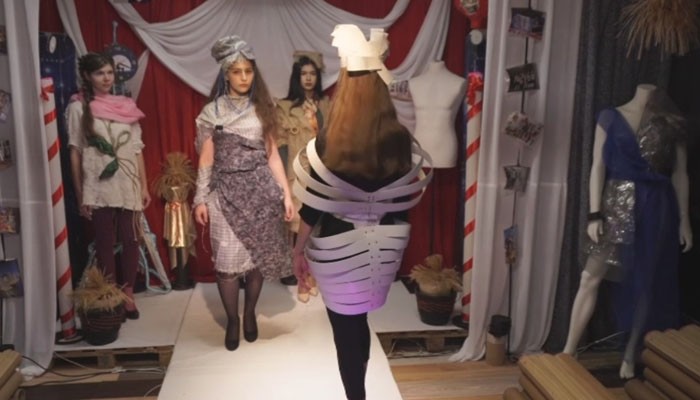 اب ملبوسات بنیں گے کچرے سے!!