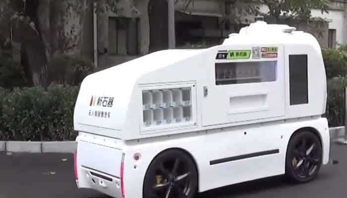 چین :خود کار طریقے سے چلنے والی نئی گاڑیاں متعارف 