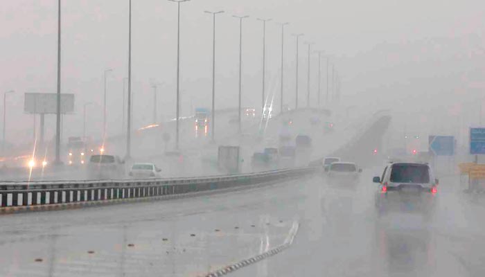 کویت میں مسلسل بارشوں کے باعث ایئر پورٹ بند