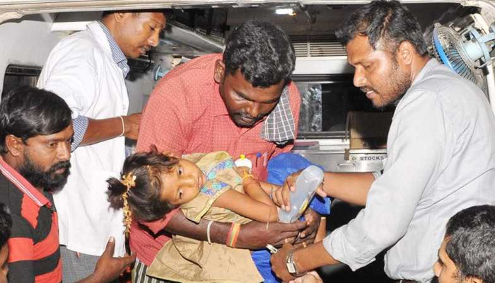 بھارت ، زہریلا کھانا کھانے سے 11 افراد ہلاک ، درجنوں بیمار 