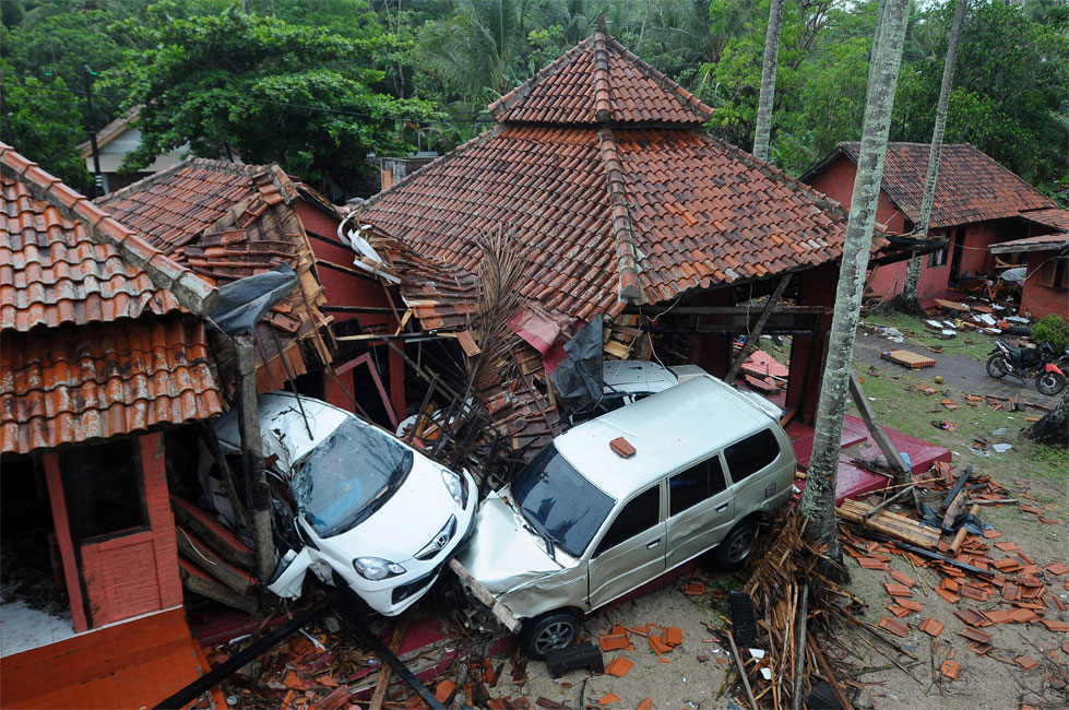 انڈونیشیا میں سونامی سے ہلاکتوں کی تعداد 281 ہوگئی