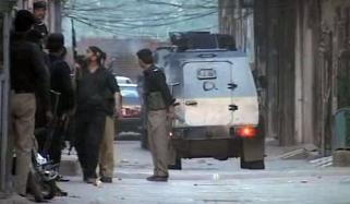 Peshawar 5 Killed In Firing