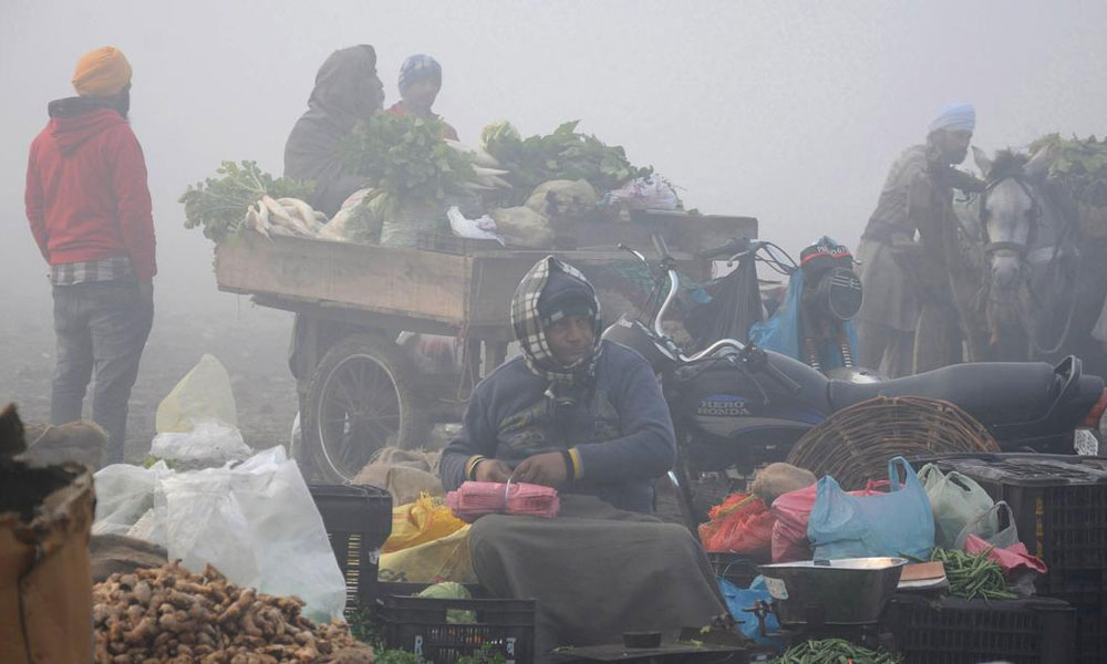 نئی دہلی میں سردی کا 13 سالہ ریکارڈ ٹوٹ گیا