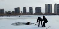 Brave Firefighter Jumps Into Frozen River To Save Man In China