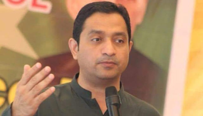 ’میئر کراچی عدالتی حکم کی آڑ میں لوگوں کو بیروزگار کر رہے ہیں‘