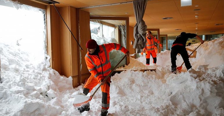 یورپ کے کئی ملکوں میں 30 سال کی بدترین برفباری
